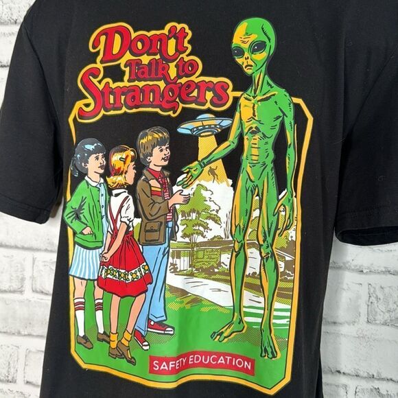 ROMWE Stevenrhodes Figure & Slogan Graphic Tee, School, Size Medium - Picture 4 of 6